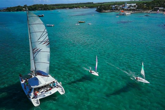 Full-Day Catamaran Cruise to Île aux Cerfs with BBQ Lunch (Catamran isle aux cerfs) (CHAMAREL)